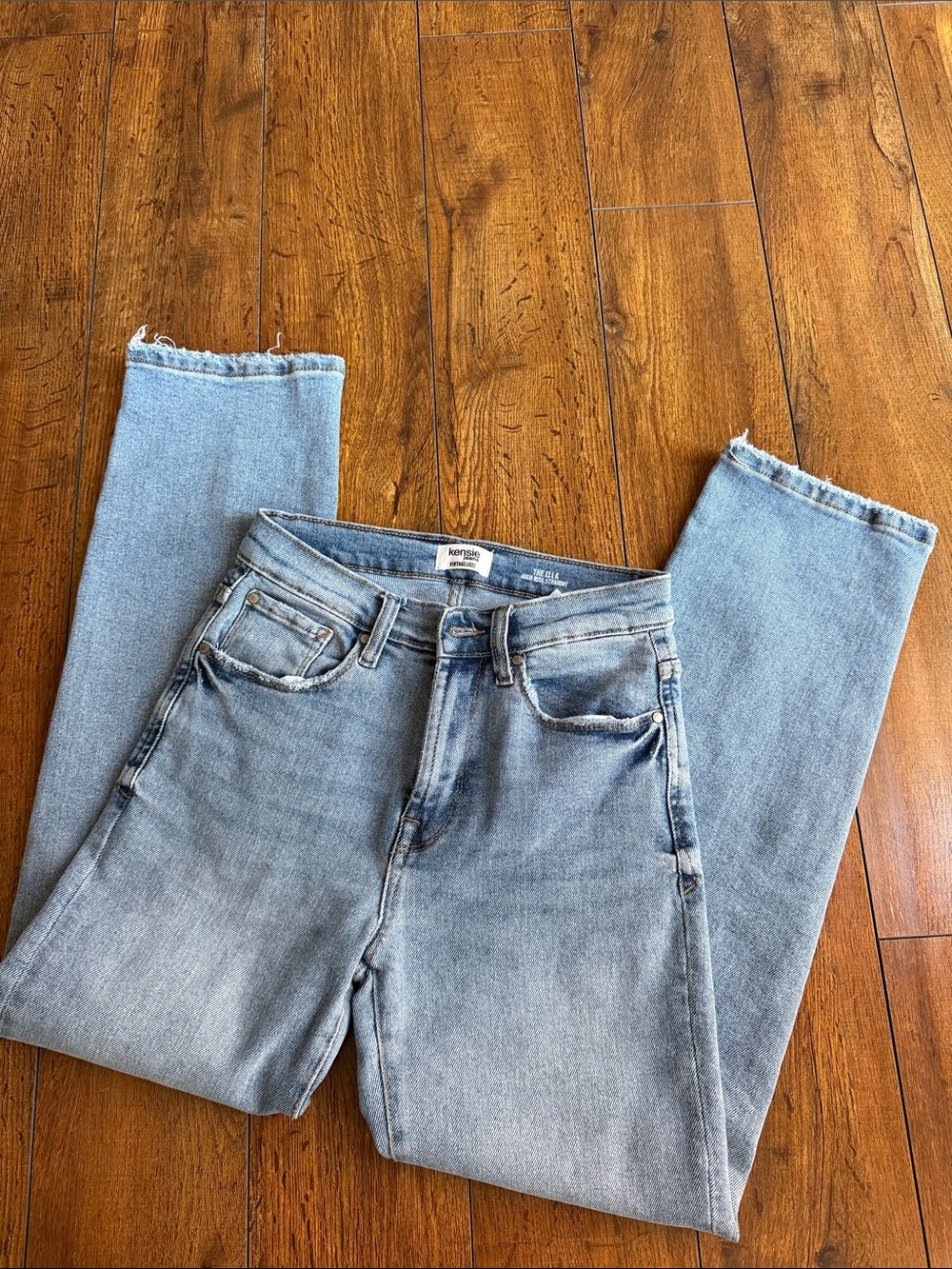 Kensie Light Blue Cropped Jeans